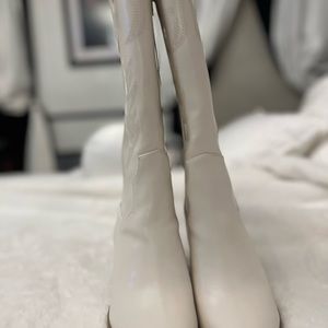 Beautiful white cowgirl cowgirl boots